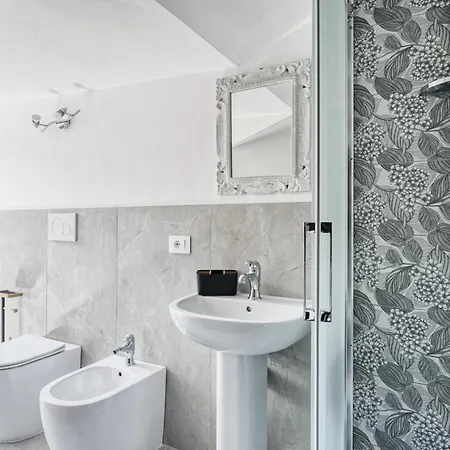 Apartman Mansarda White Dream *