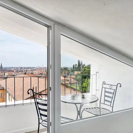 Mansarda White Dream Apartman Verona