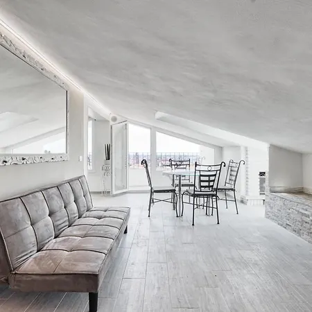 Mansarda White Dream Apartman
